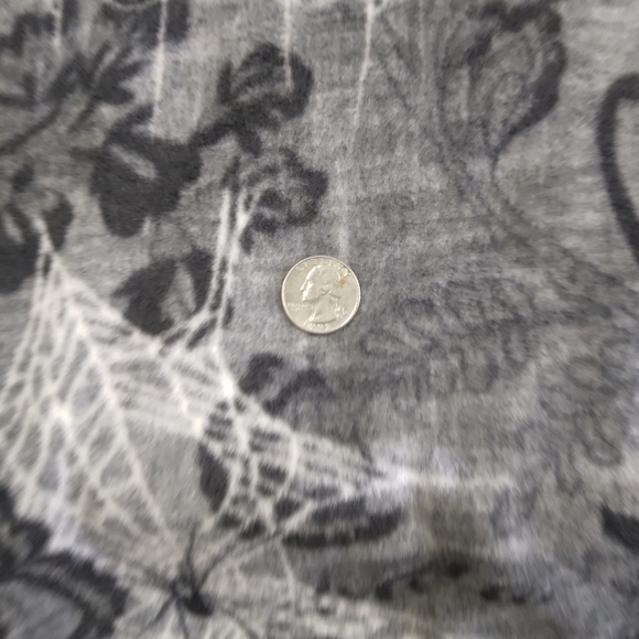 FABRIC Mid Wgt Soft HAND fleece In Spooky Webs Floral, The Last Off The Bolt - Picture 6 of 12